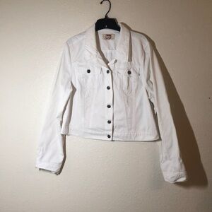 White denim jacket. Brand Iei, size jr. xxl. Distressed style.